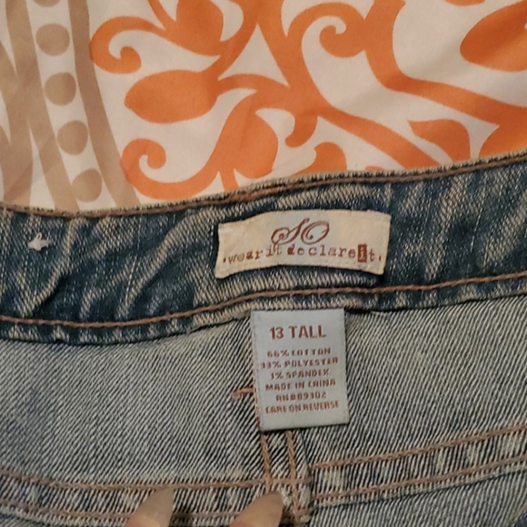 Jeans - Picture 3 of 3